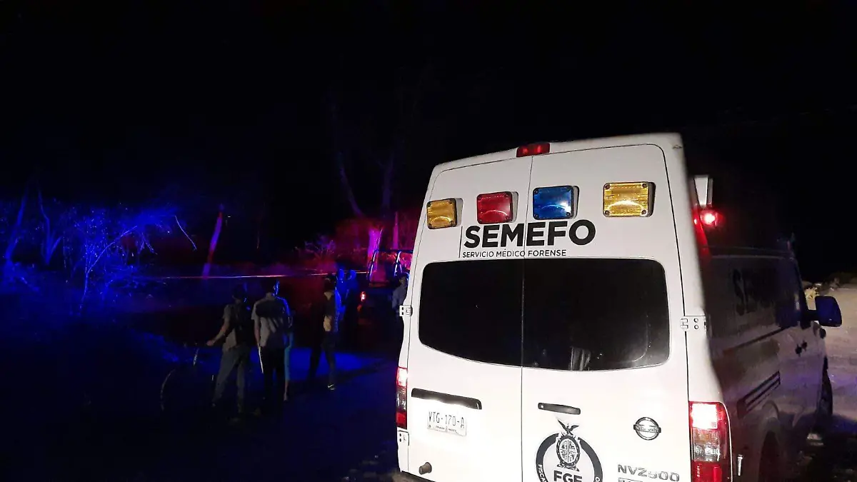 escena nopche ambulancia